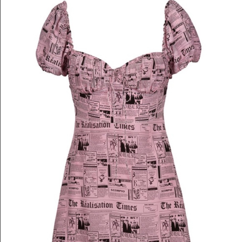 RÉALISATION - NWT VENUS DRESS- NEWSPAPER PRINT - Picture 3 of 5